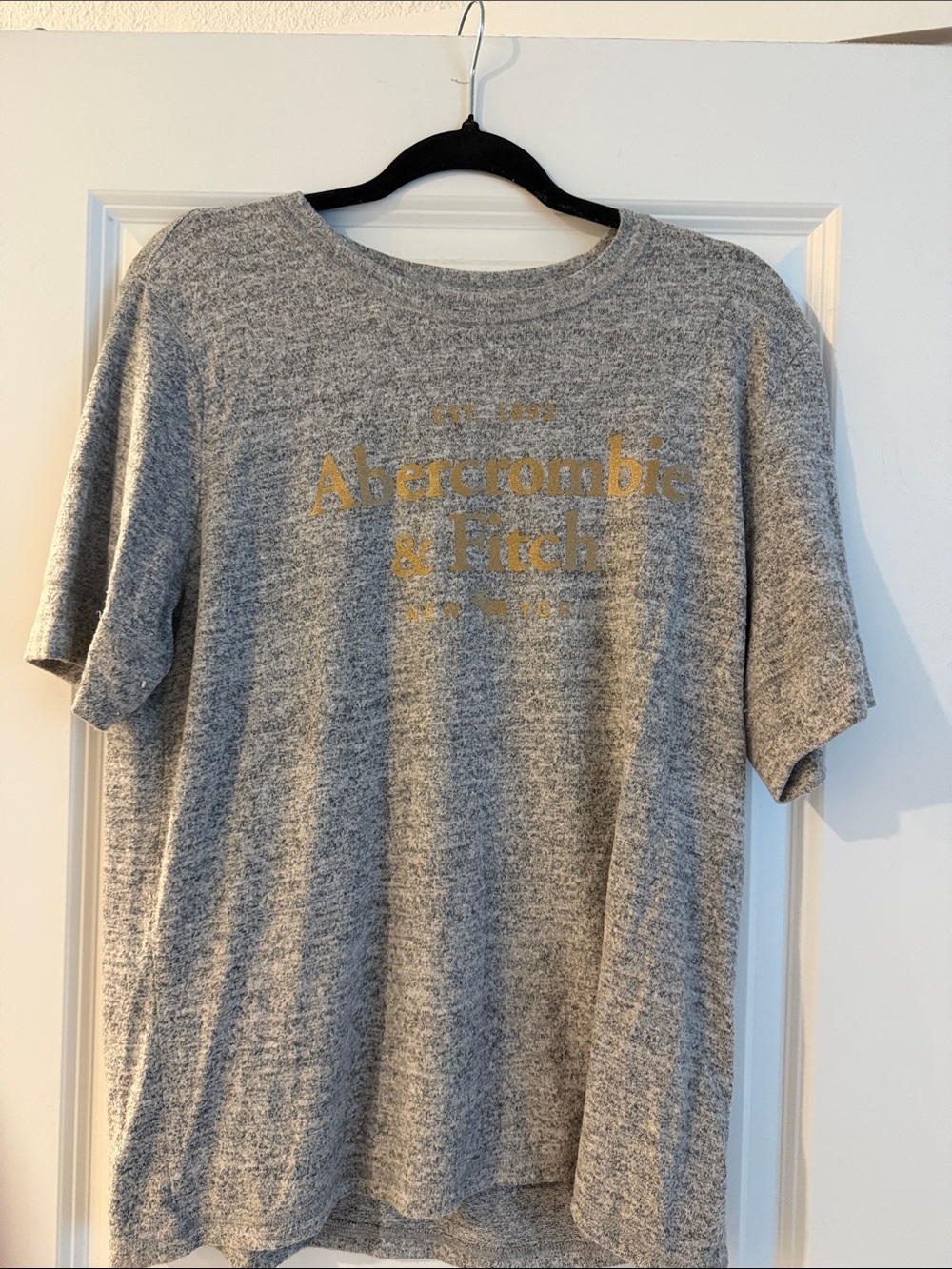 Abercrombie & Fitch Heather Gray Short Sleeve Logo Tee with Gold Print